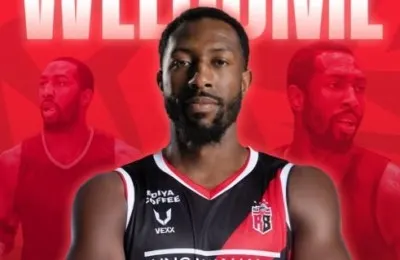 정관장 유니폼을 입은 데이본 리드