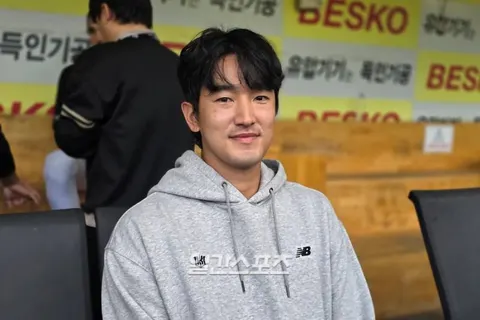 경기 후 인터뷰에 나선 KT 고영표