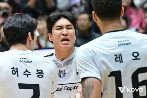 준결승에서 포효하는 현대캐피탈 신호진